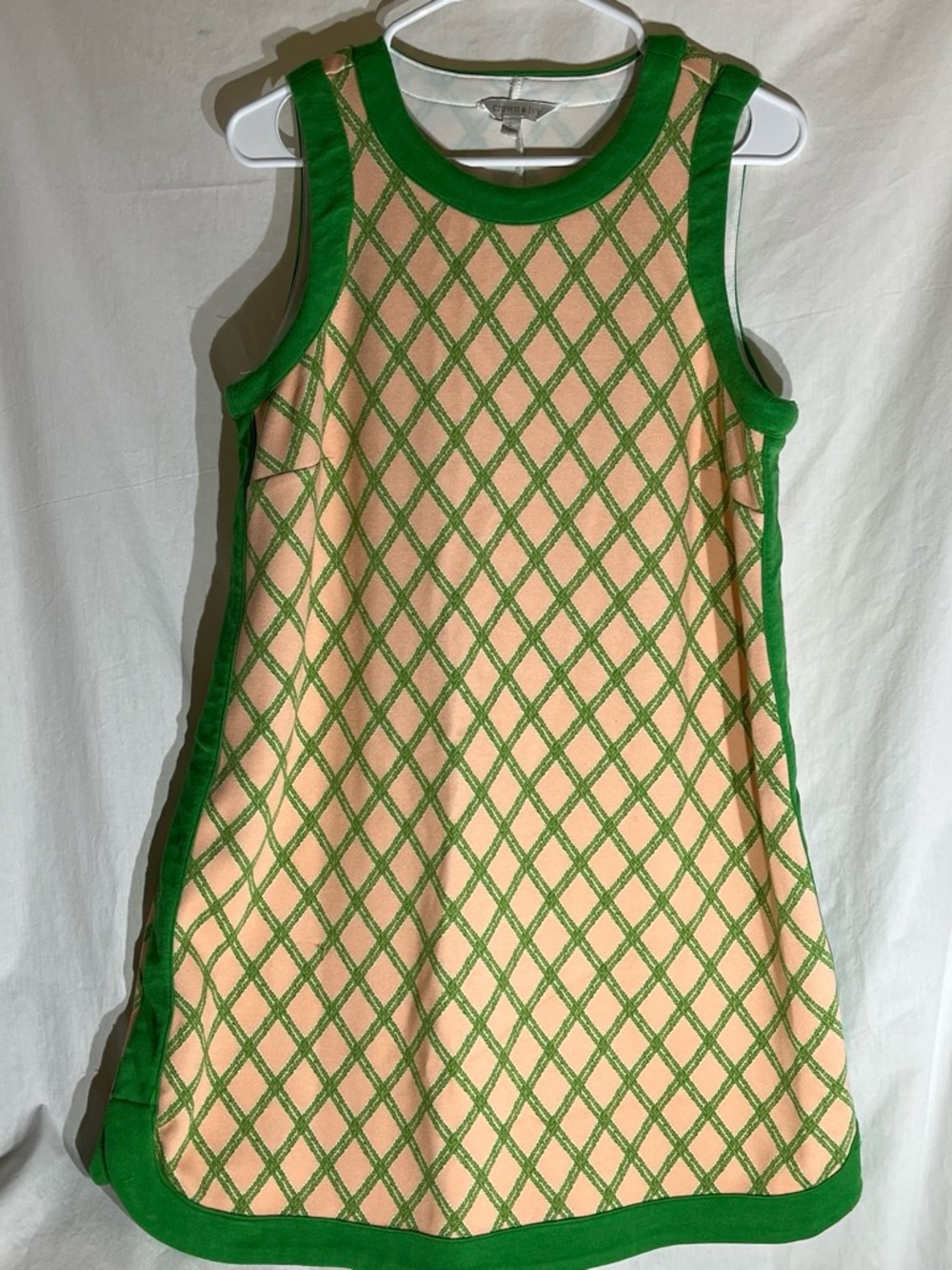 crown & ivy pink and Green Diamond Knit Shift Dress